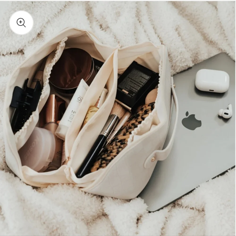 Maison Mosha NWOT Cosmetic Case